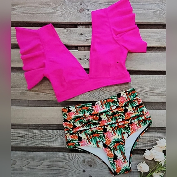 NWT High Waisted Ruched Padded Tropical  Ruffle Top bathing Swim Suit - Picture 4 of 11